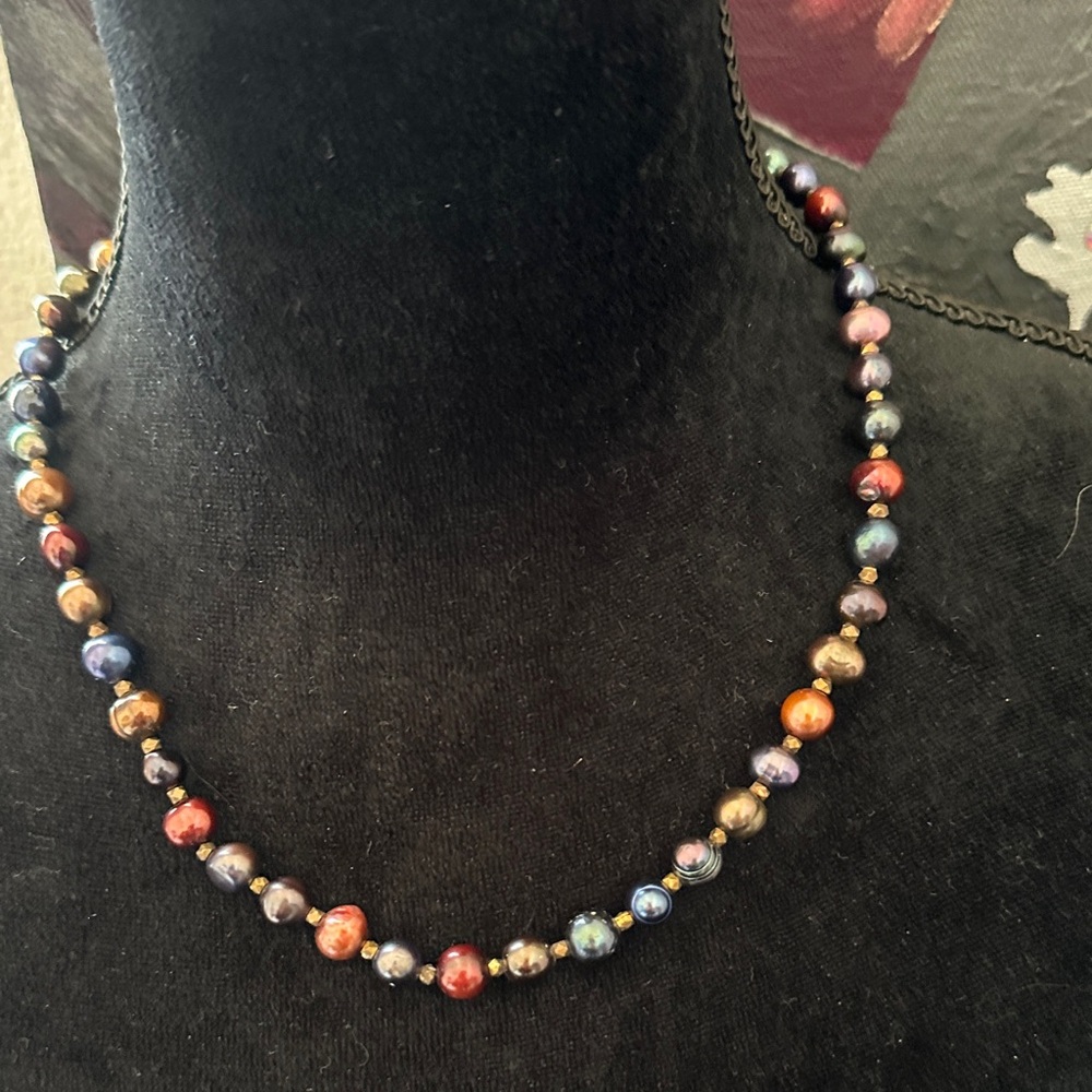 Multicolor Pearl Necklace
